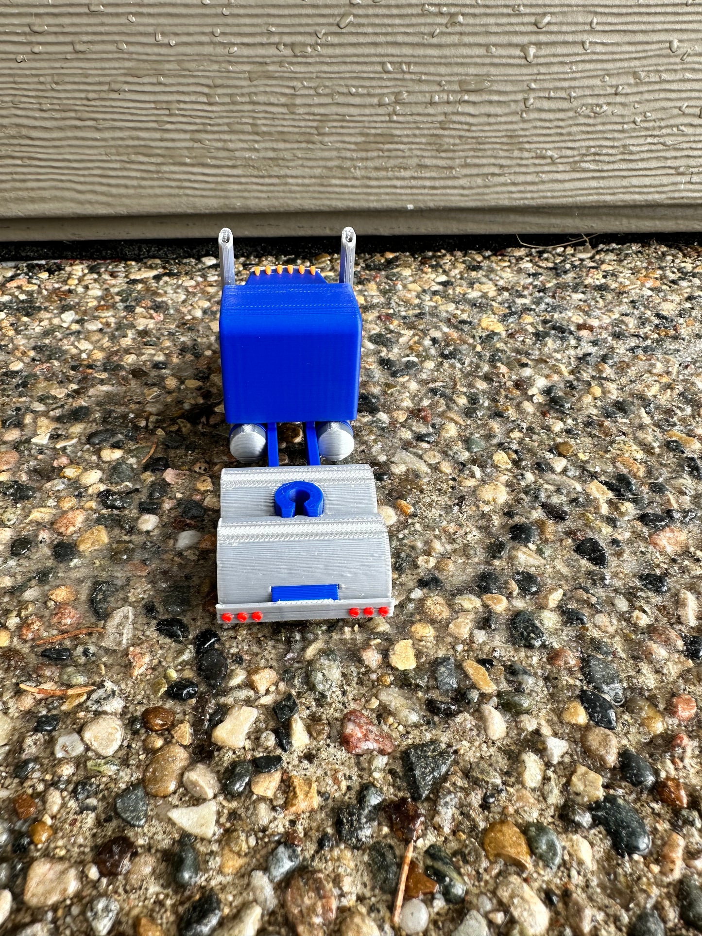 *NEW DESIGN* Semi w/ Super B Trailers