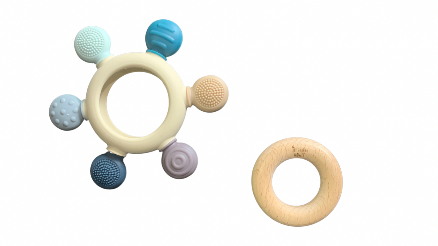 Little Farm Hands - Silicone/Wooden Teether